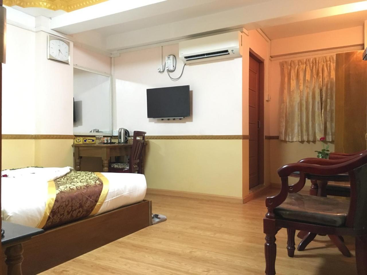 C & Y Hotel Yangon Dış mekan fotoğraf