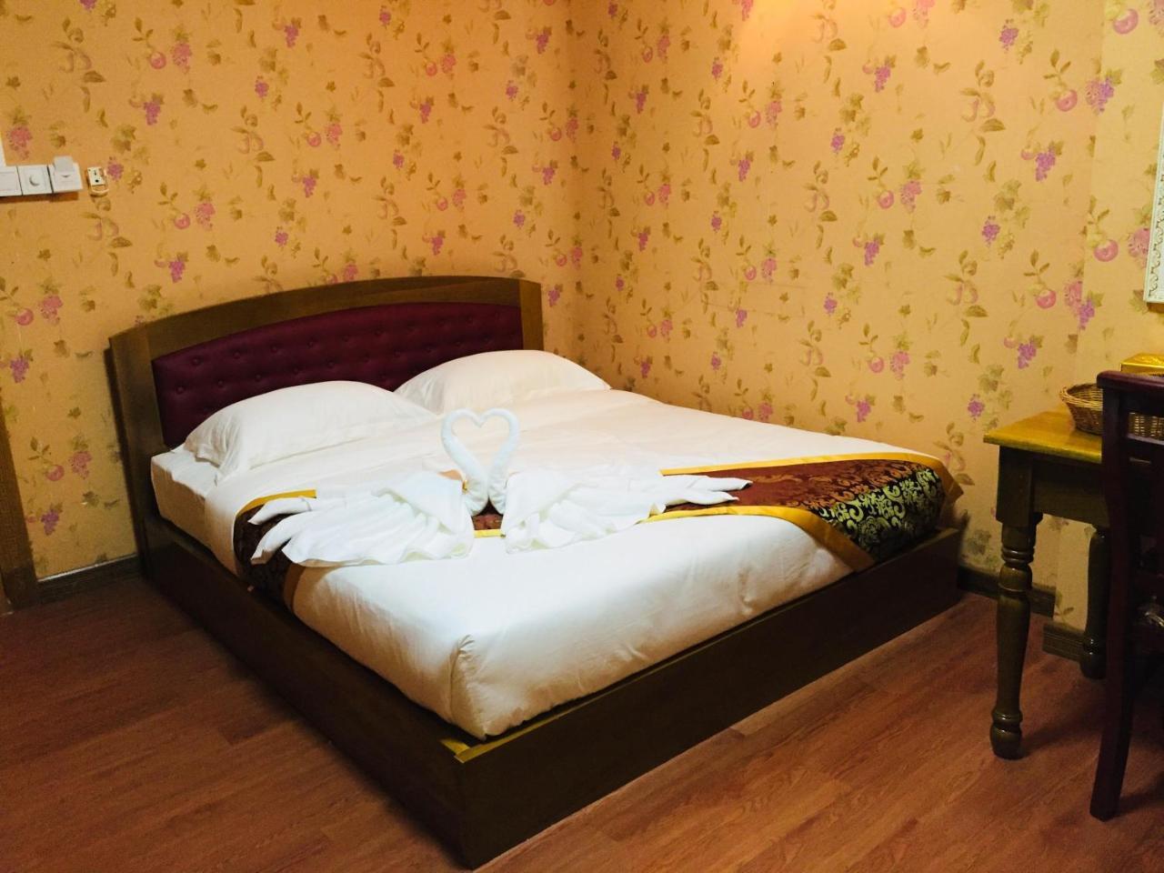 C & Y Hotel Yangon Dış mekan fotoğraf