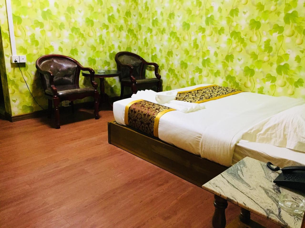 C & Y Hotel Yangon Dış mekan fotoğraf