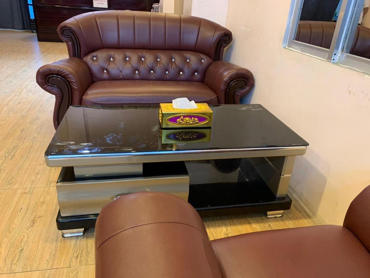C & Y Hotel Yangon Dış mekan fotoğraf